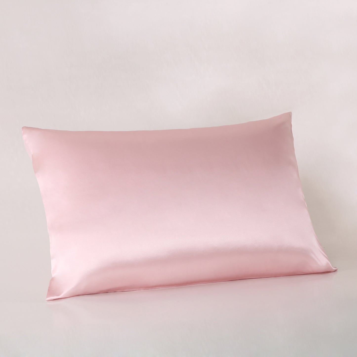Image of a silk pillowcase (pink colour)